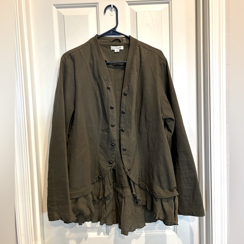 Women’s Simply Noelle olive green lightweight boho jacket. Size XXL 16-18